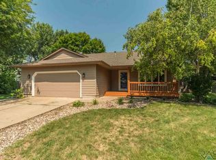 4408 E Britton Cir, Sioux Falls, SD 57103
