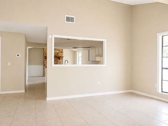 5th image of 5022 5th St