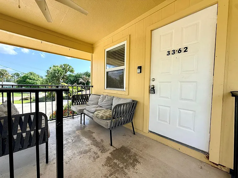 3362 SE Jefferson St — Photo 2