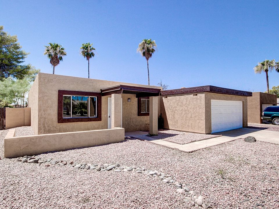 1st image of 10401 W Calle De Plata