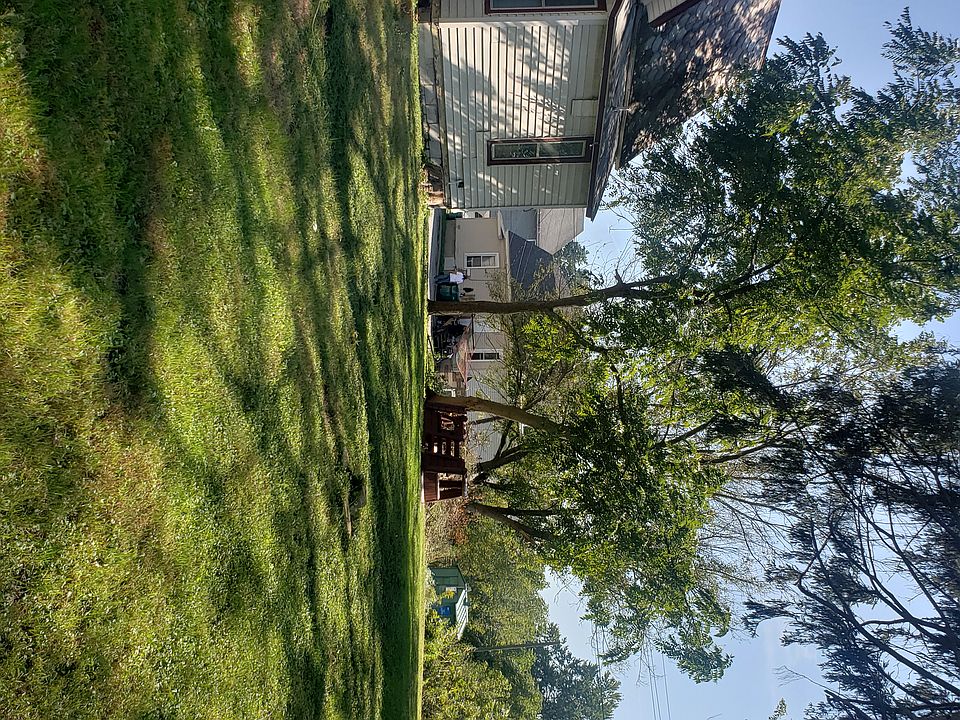 1st image of 132 W Vine St Unit 1/2