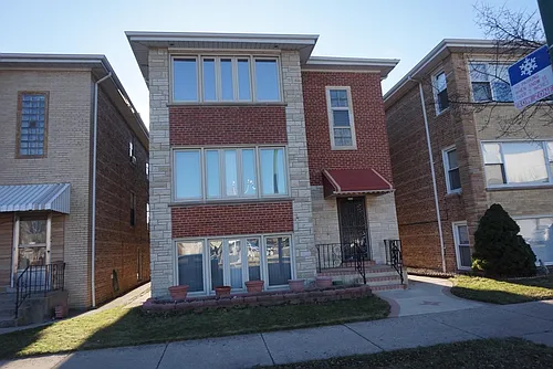 7121 W Foster Ave #1 Photo 1