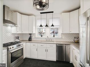 5945 Jannette St, Philadelphia, PA 19128