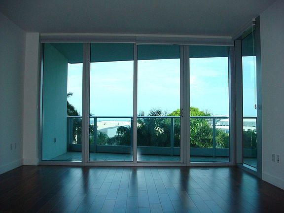 2nd image of 2627 S Bayshore Dr APT 604