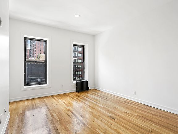 3rd image of 1825 2nd Ave APT 5N