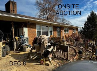 927 Parks Ridge Rd, Wilkesboro, NC 28697