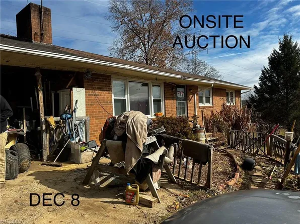 927 Parks Ridge Rd, Wilkesboro, NC 28697