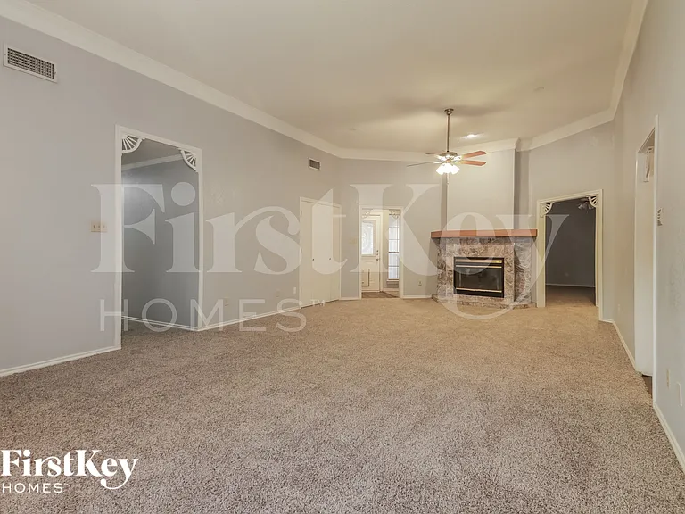 5302 Deep Canyon Dr — Photo 3