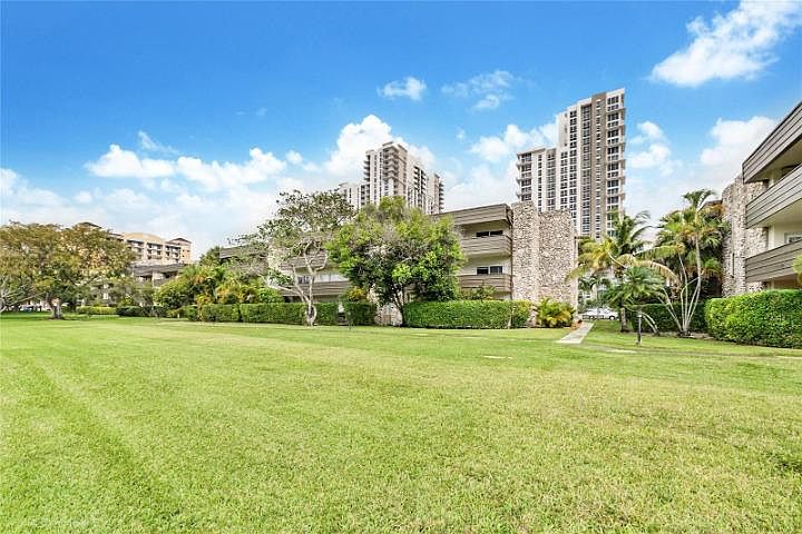 1st image of 8335 SW 72nd Ave #102C