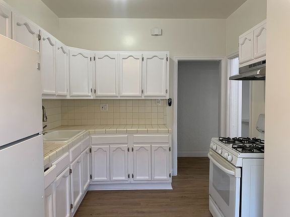 2nd image of 4343 8th Ave #4345