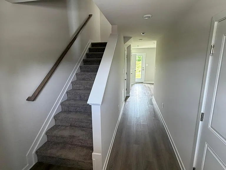 368 Mingo Way — Photo 12