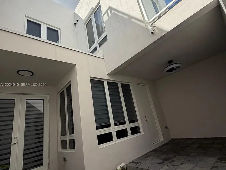 6311 NW 103rd Psge — Photo 24