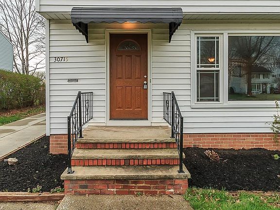 3rd image of 30715 Willowick Dr