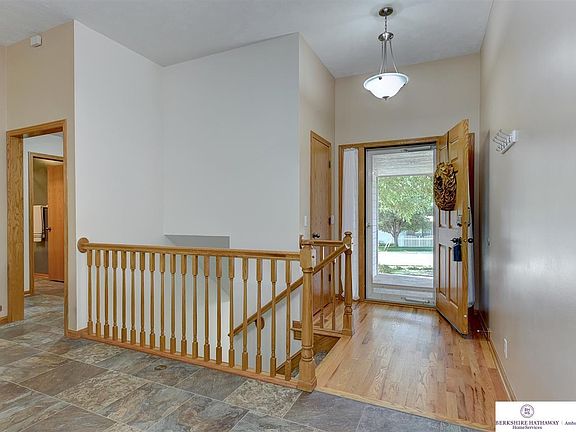 4th image of 17208 Bohling Dr