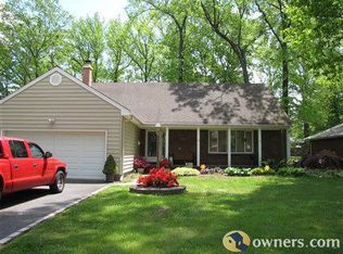 62 Fairview Rd, Clark, NJ 07066