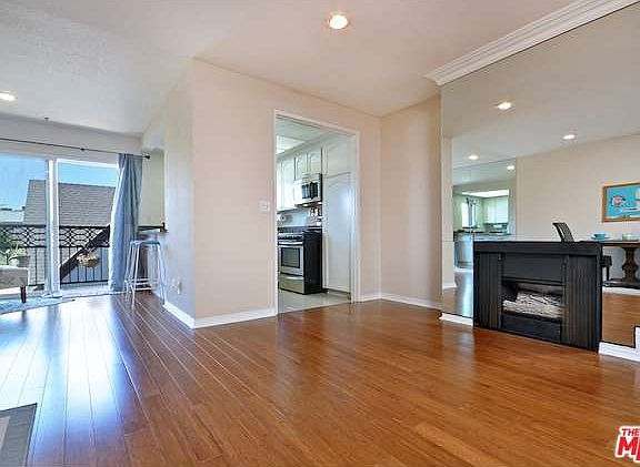 4th image of 1355 N Sierra Bonita Ave APT 412