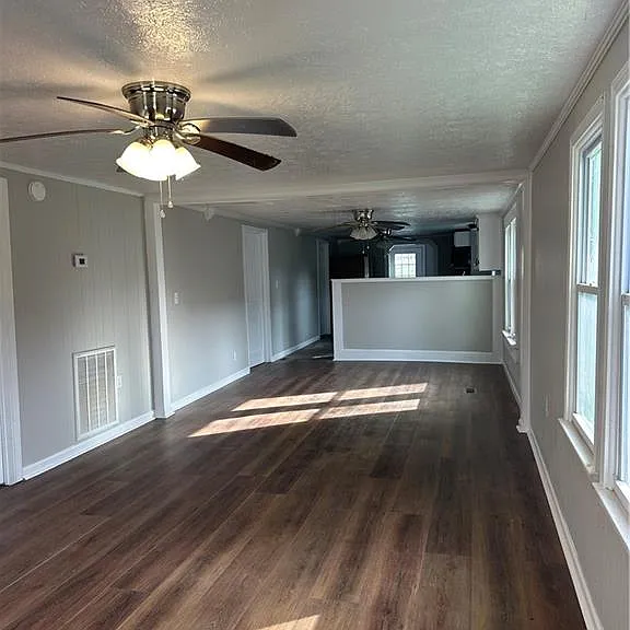 617 Cassville Rd — Photo 8