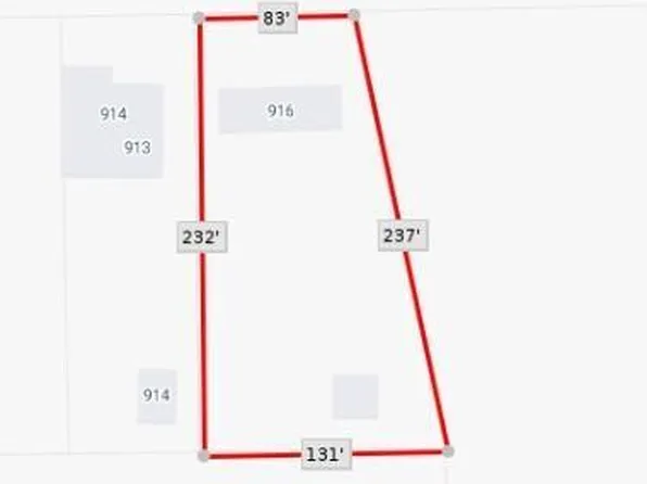 916 Park Circle Dr, Pass Christian, MS 39571