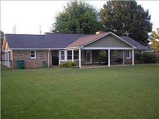 3rd image of 911 66th St