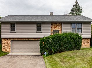 20529 N Florence Ave, Prairie View, IL 60069