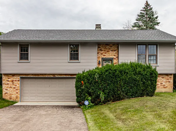 20529 N Florence Ave, Prairie View, IL 60069