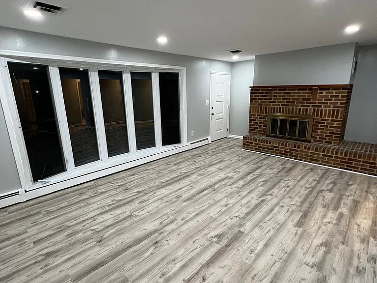 437 Carvin St — Photo 3