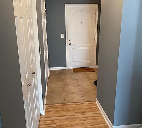 3rd image of 845 E 22nd St