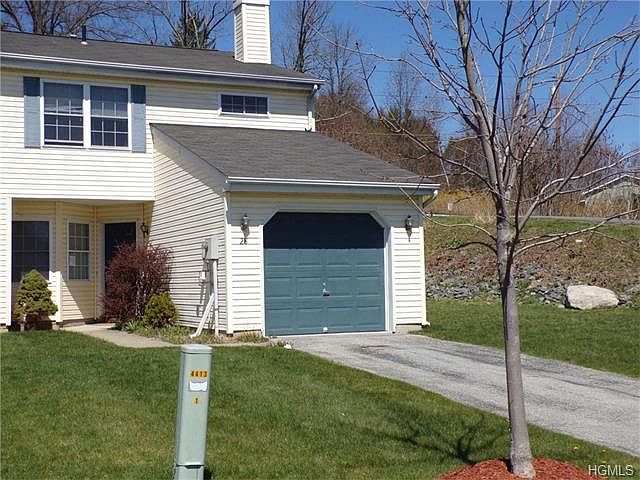 1st image of 28 Pond Hill Ln
