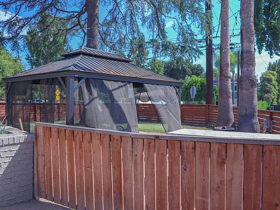 2nd image of 2776 Casitas Ave #1