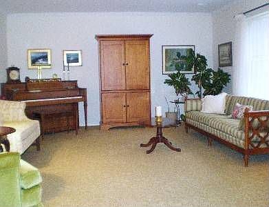 5th image of 20 Ambler Dr