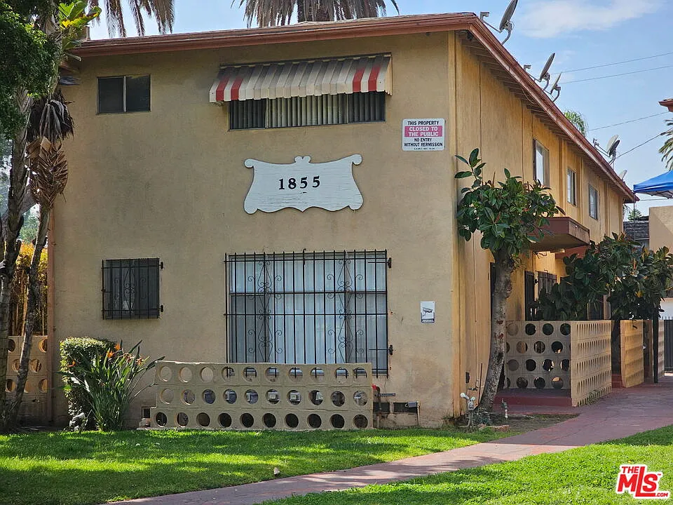 1 bed, 1.0 bath, 776 sqft, $1,895 — Photo 1