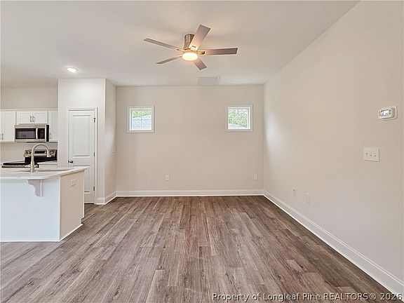 5th image of 722 Chapel Hill Rd
