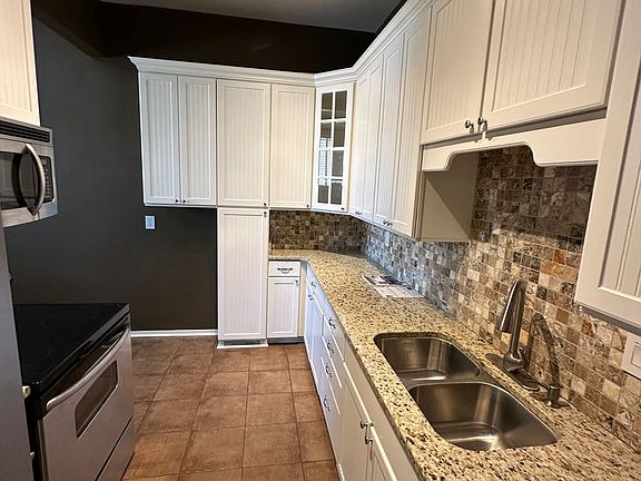 4th image of 5751 Barfield Cir