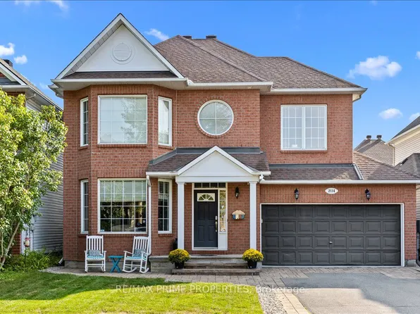 2114 Sandy Oaks Dr, Ottawa, ON K1W 1H6