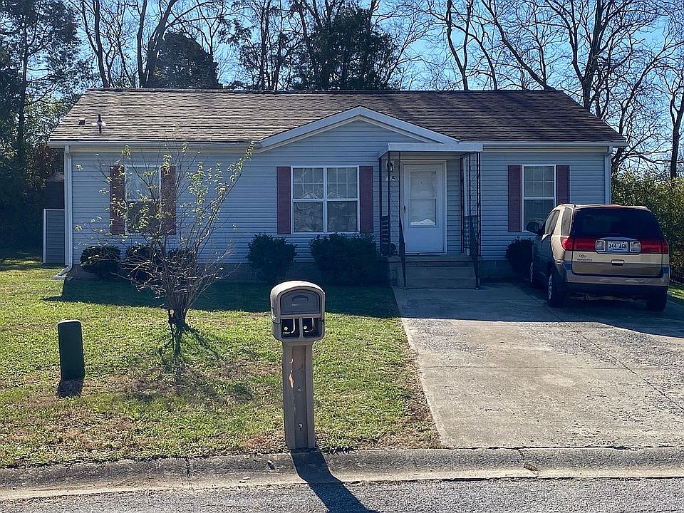 2nd image of 225 Pulliam Dr