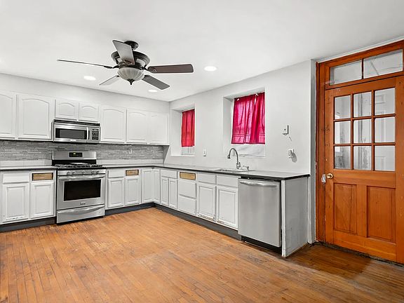 5th image of 275 Clermont Ave
