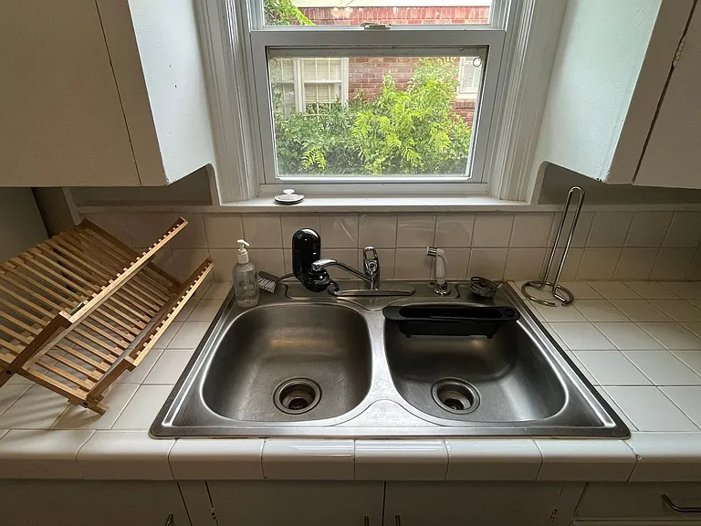 728 N Marion Ave — Photo 8