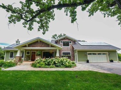 903 Park St, Decorah, IA, 52101