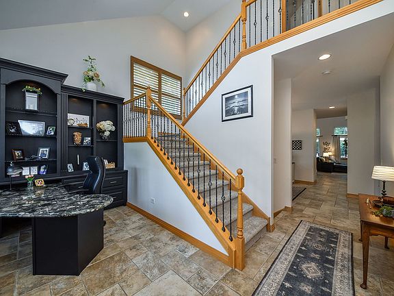 4th image of 322 Quarry Ridge Cir