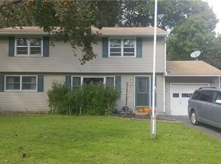 110 Sheraton Rd, Syracuse, NY 13219