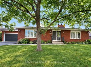 1486 Ridgebrook Dr, Ottawa, ON K1B4H1