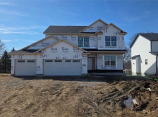 233 McCarran Ave NE, Cedar Rapids, IA 52402