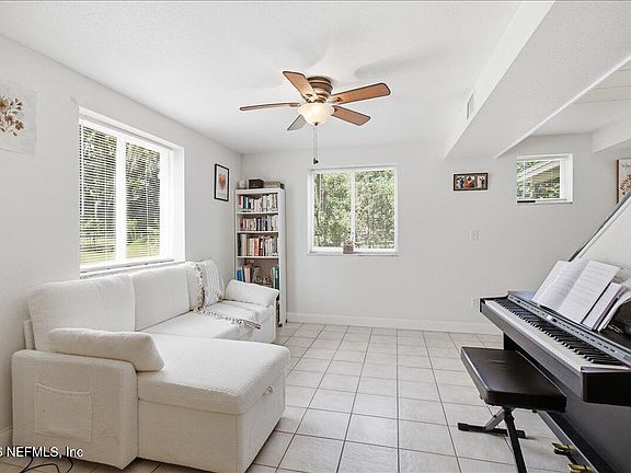 3rd image of 5806 PICKETTVILLE Road
