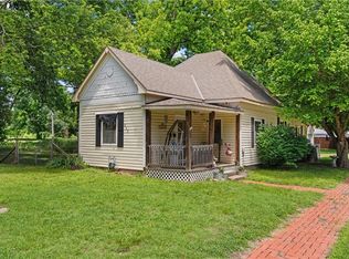 800 N State St, Caney, KS 67333