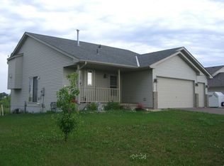 1145 Iris Ct S, Cambridge, MN 55008