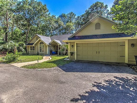 2nd image of 27 Sugar Pine Ln