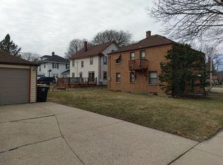 431 N 70th St, Wauwatosa, WI 53213