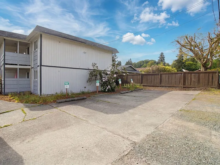 6451 S Stevens St Tacoma — Photo 18
