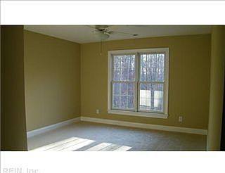 3rd image of 4160 Ambassador Cir