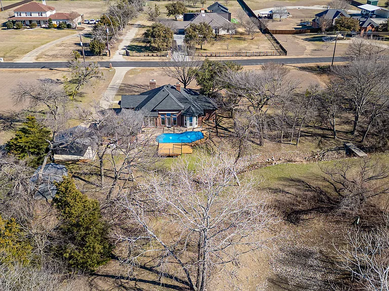 3227 Preston Hills Cir — Photo 38